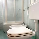 דירה Zare