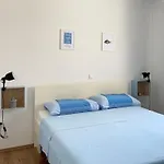 דירה Zare *