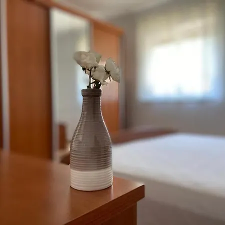 Apartment Zare