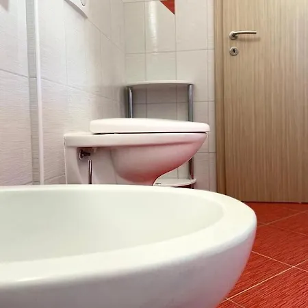 Zare Apartment Banjol